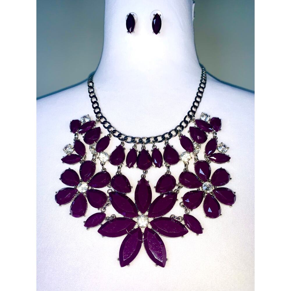 Vintage Charming Charlie Dark Purple Flower Cluster Necklace Earrings Set